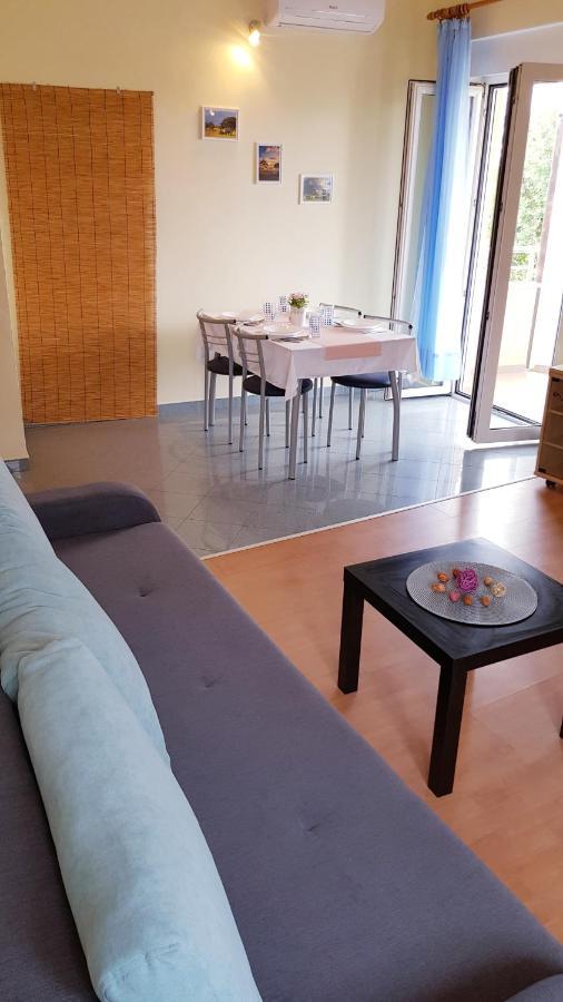 Apartmani Strigo メドゥリン エクステリア 写真