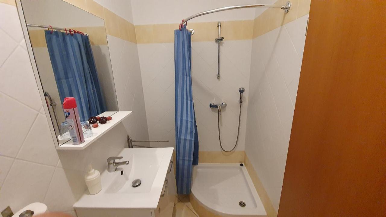 Apartmani Strigo メドゥリン エクステリア 写真